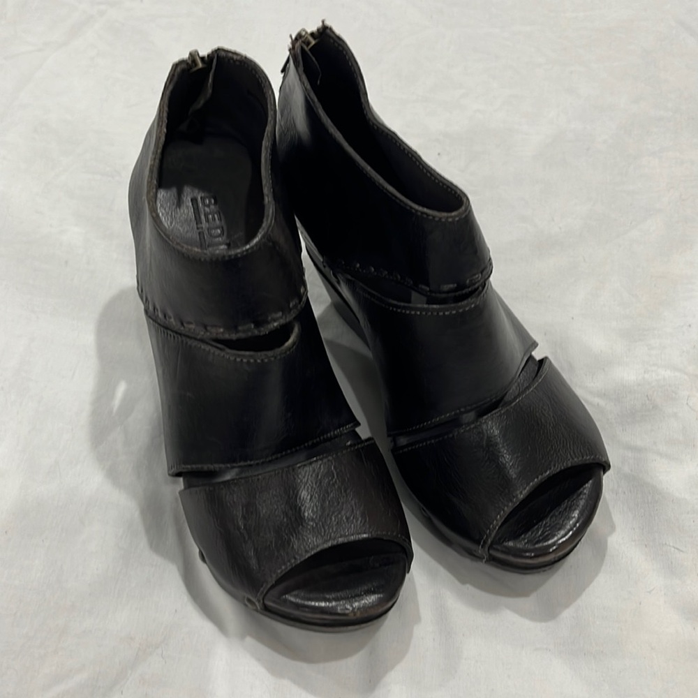 Bed Stu black wedged sandal s 8.5